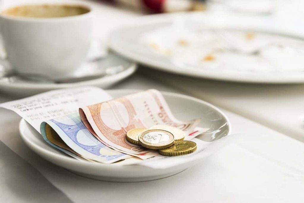 Tipping in italy - How Much to Tip When You Travel in Italy