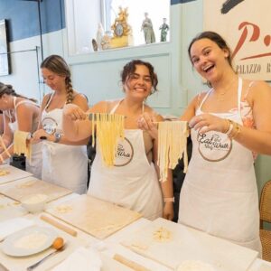 rome-cooking-class-piazza-navona-fettuccine-ravioli-tiramisu