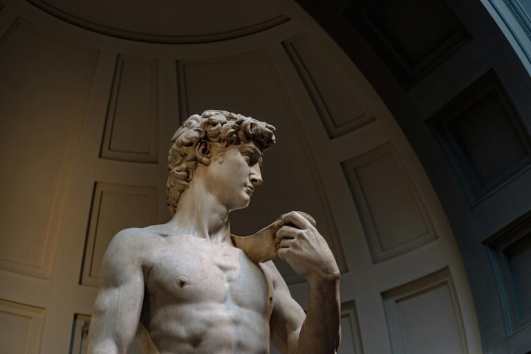 Accademia Gallery Florence: Michelangelo’s David under the tribune dome
