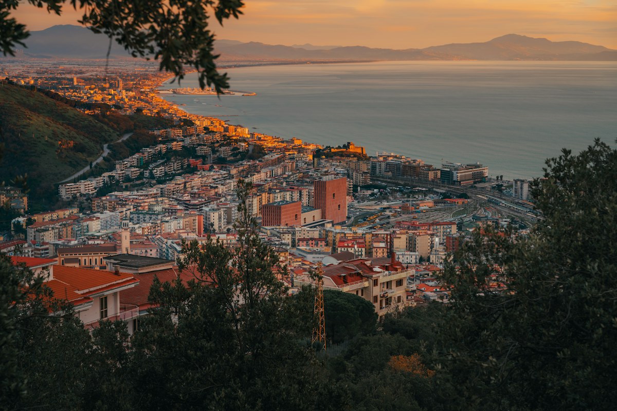 Luci d'Artista Salerno: the city of Salerno on its bay