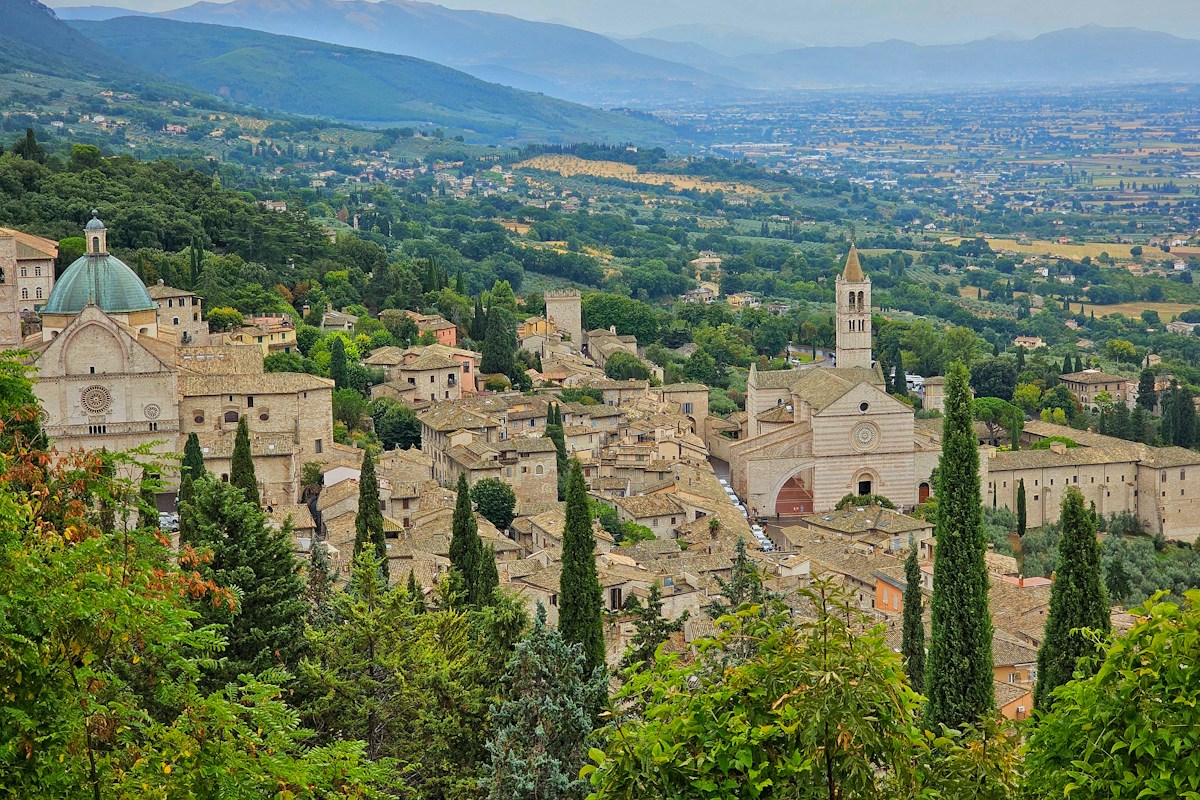 Rooftops of Assisi, one of the towns taking part in Frantoi Aperti